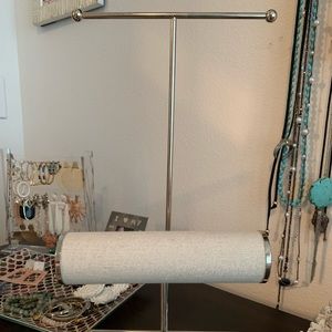 Jewelry stand